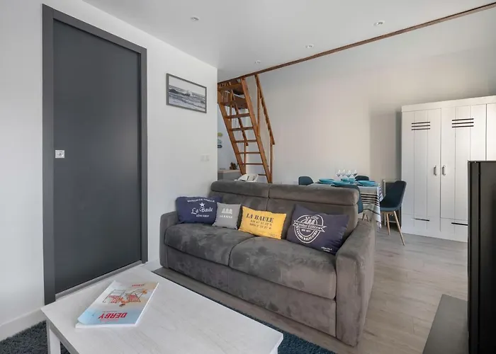 Pour 4 - 300m De La De *