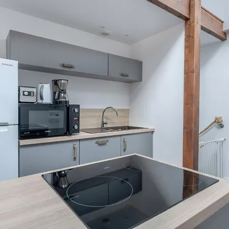 Pour 4 - 300m De La De