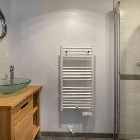 Pour 4 - 300m De La De