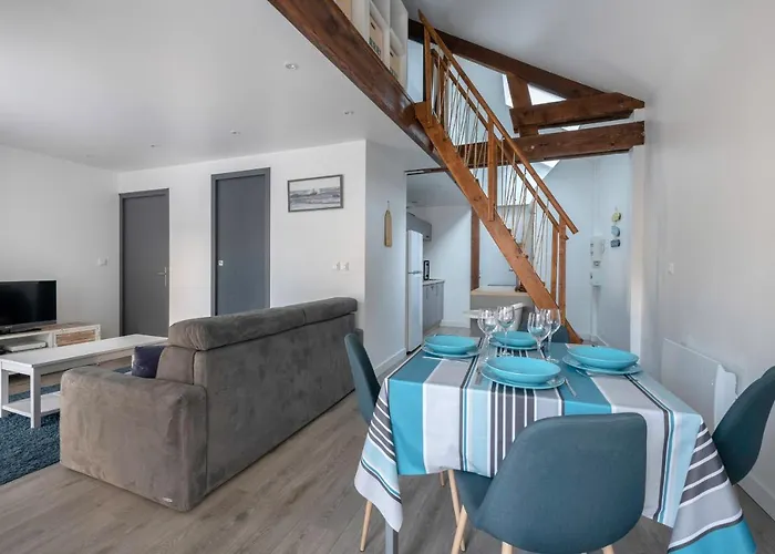 Pour 4 - 300m De La De * La Baule